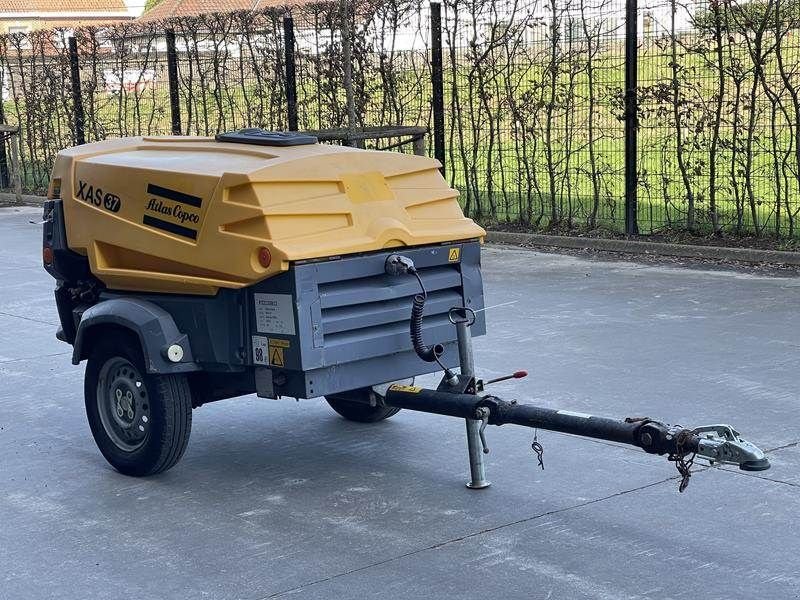 Kompressor от тип Atlas Copco XAS 37 KD, Gebrauchtmaschine в Waregem (Снимка 3)