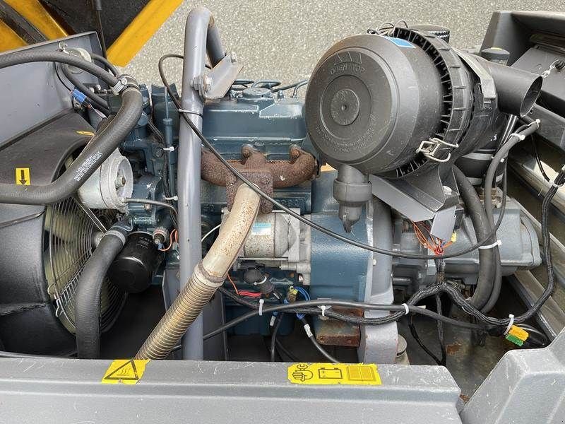 Kompressor tip Atlas Copco XAS 37 KD, Gebrauchtmaschine in Waregem (Poză 11)