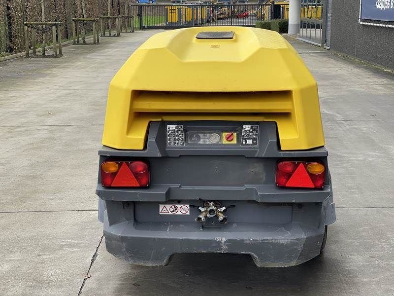 Kompressor tip Atlas Copco XAS 58 KD, Gebrauchtmaschine in Waregem (Poză 4)