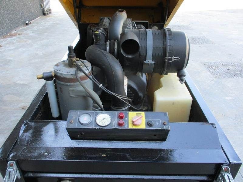 Kompressor del tipo Atlas Copco XAS 67 DD, Gebrauchtmaschine In Waregem (Immagine 3)