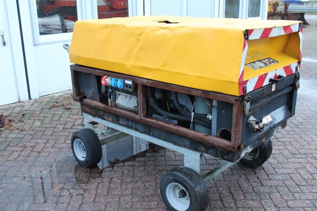 Kompressor tipa Atlas Copco XAS 67 DD, Gebrauchtmaschine u Rucphen (Slika 4)