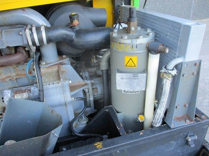 Kompressor Türe ait Atlas Copco XAS 96 DD - N, Gebrauchtmaschine içinde Waregem (resim 7)