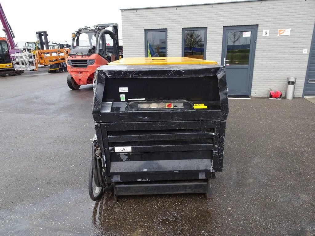 Kompressor tipa Atlas Copco XAS137, Gebrauchtmaschine u Zutphen (Slika 7)