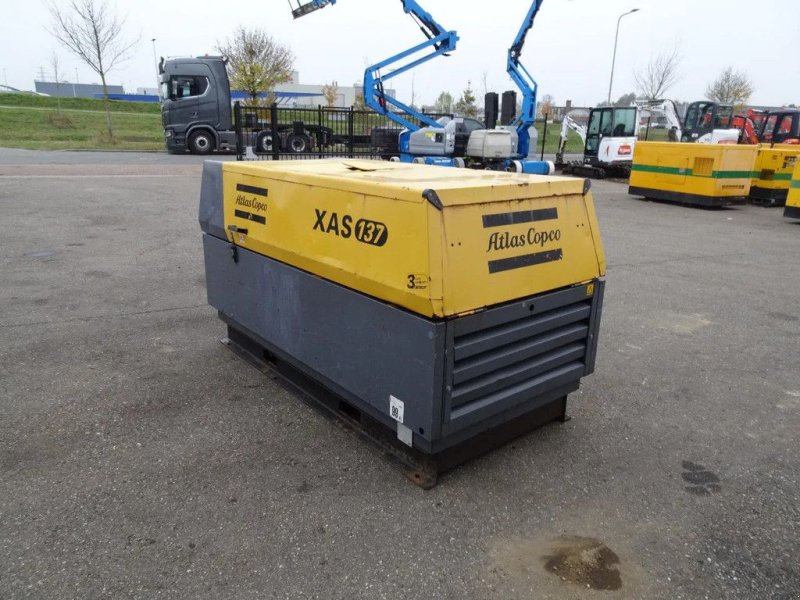 Kompressor del tipo Atlas Copco XAS137, Gebrauchtmaschine In Zutphen (Immagine 1)