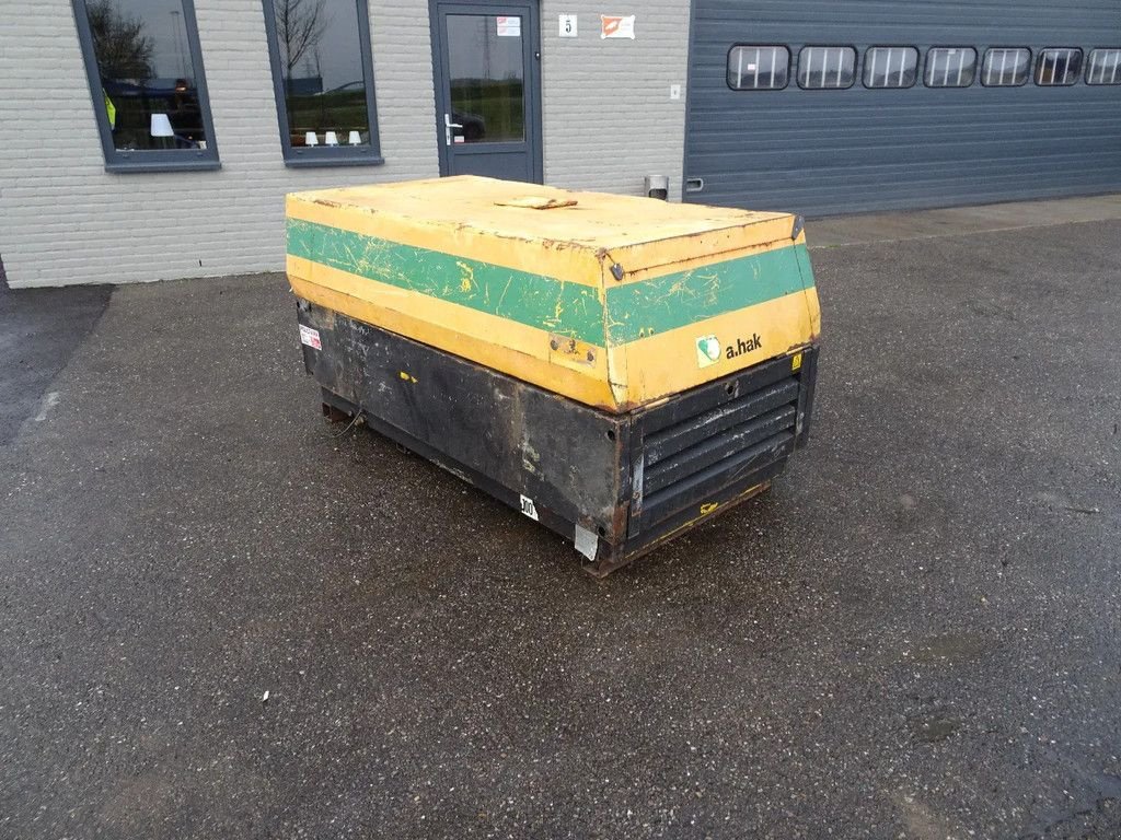 Kompressor tip Atlas Copco XAS97, Gebrauchtmaschine in Zutphen (Poză 4)