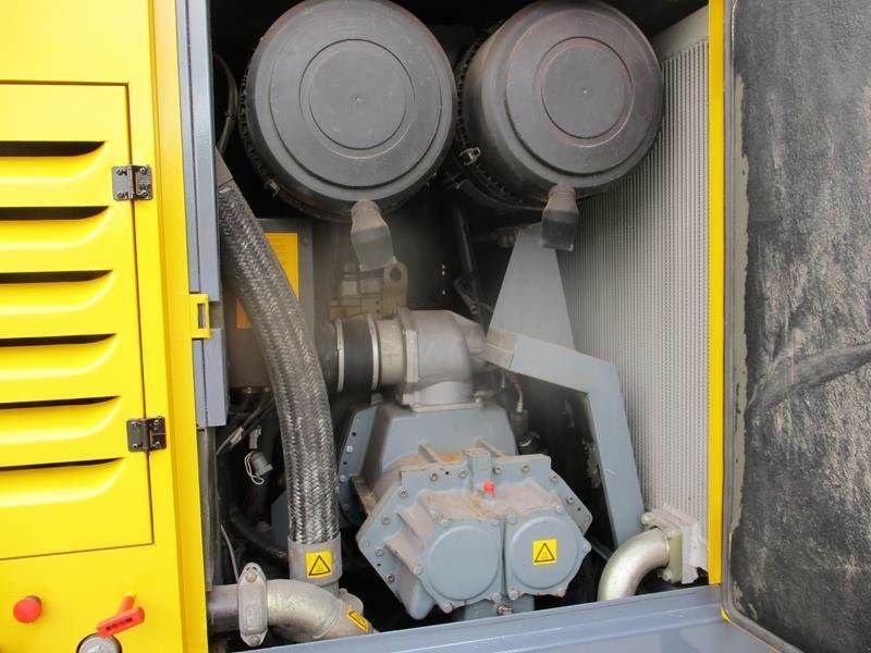 Kompressor tip Atlas Copco XATS 456 CD - N, Gebrauchtmaschine in Waregem (Poză 3)