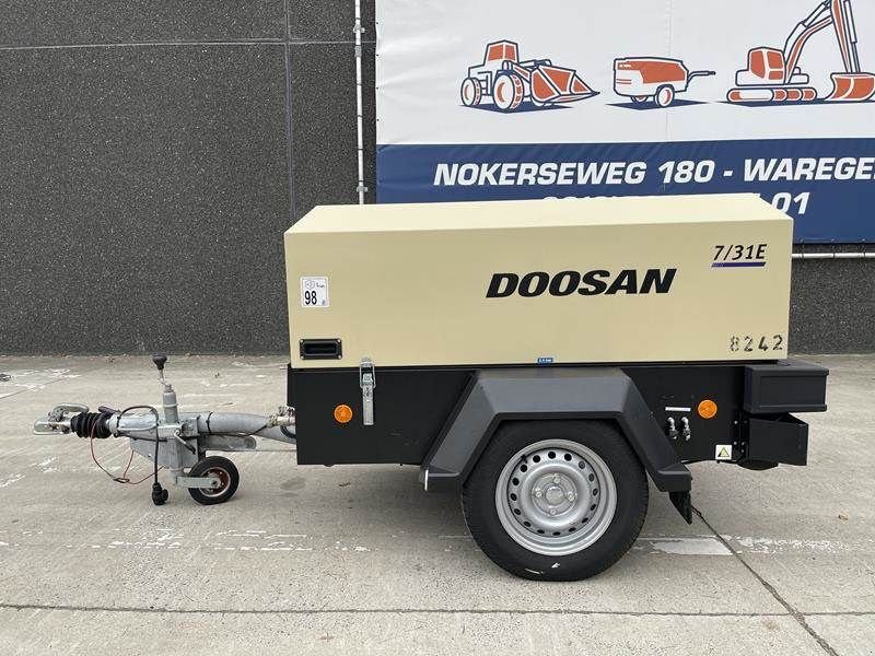 Kompressor des Typs Doosan 7 / 31 E - N, Gebrauchtmaschine in Waregem (Bild 1)