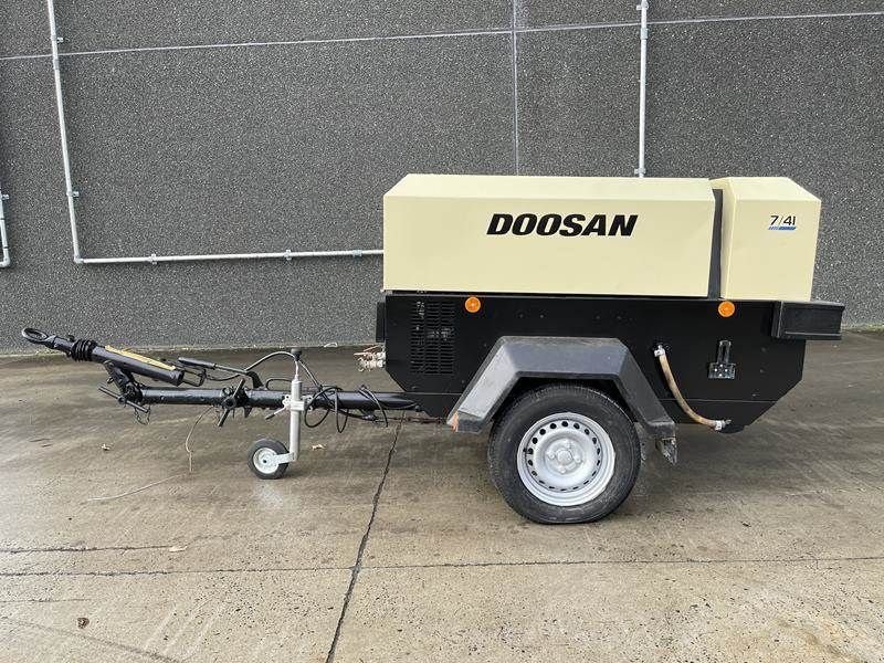 Kompressor del tipo Doosan 7 / 41 - N, Gebrauchtmaschine en Waregem (Imagen 1)