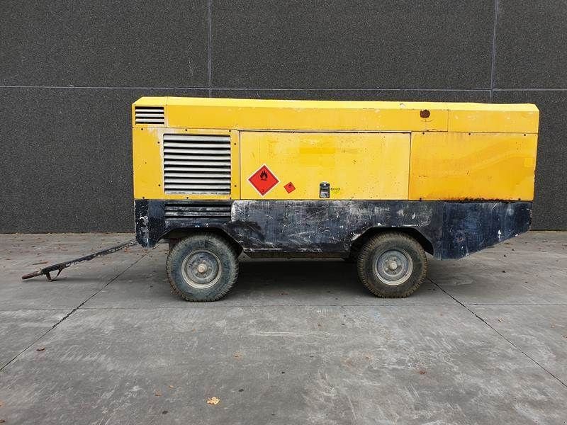 Kompressor du type Ingersoll Rand 12 / 235, Gebrauchtmaschine en Waregem (Photo 1)