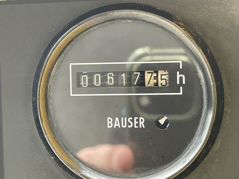 Kompressor tip Kaeser M 100 - N, Gebrauchtmaschine in Waregem (Poză 9)