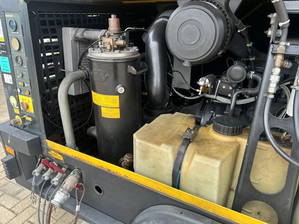 Kompressor van het type Kaeser M122 Deutz 11.1 m3 / min 10 Bar 83 kW Mobiele Diesel Compressor, Gebrauchtmaschine in VEEN (Foto 11)