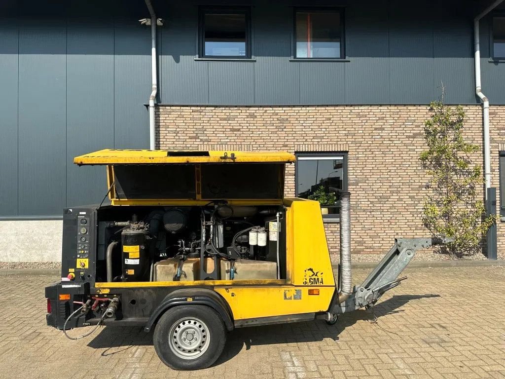 Kompressor za tip Kaeser M122 Deutz 11.1 m3 / min 10 Bar 83 kW Mobiele Diesel Compressor, Gebrauchtmaschine u VEEN (Slika 4)