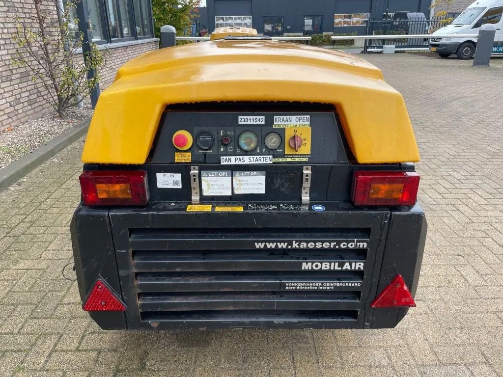 Kompressor van het type Kaeser M27 Kubota 2,7 m3 / min 7 Bar 18 kW Mobiele Silent Diesel Compre, Gebrauchtmaschine in VEEN (Foto 4)