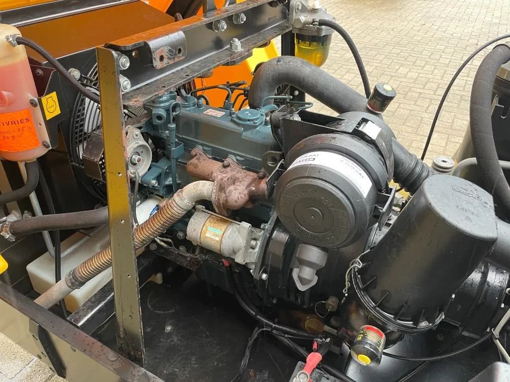 Kompressor of the type Kaeser M27 Kubota 2,7 m3 / min 7 Bar 18 kW Mobiele Silent Diesel Compre, Gebrauchtmaschine in VEEN (Picture 9)