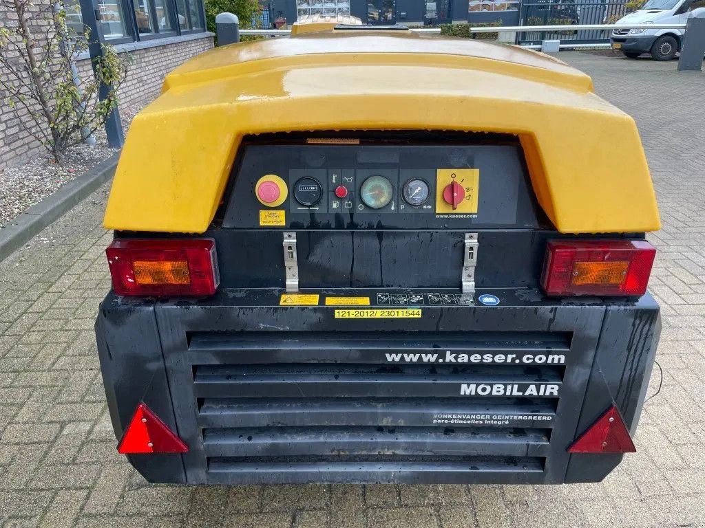 Kompressor du type Kaeser M27 Kubota 2,7 m3 / min 7 Bar 18 kW Mobiele Silent Diesel Compre, Gebrauchtmaschine en VEEN (Photo 4)