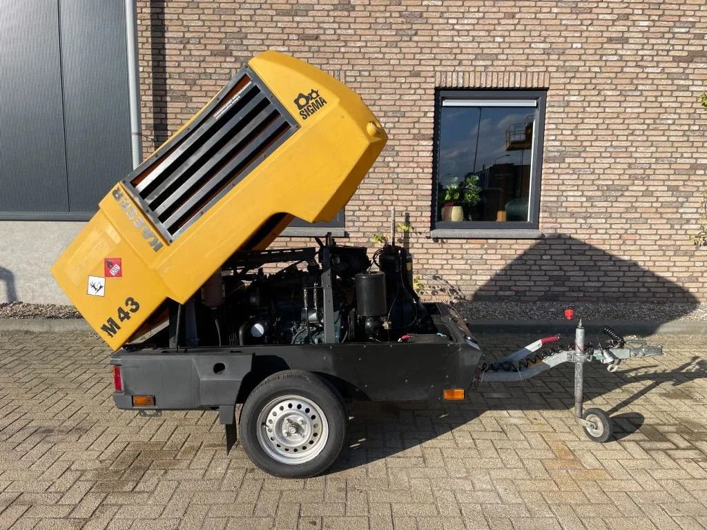 Kompressor za tip Kaeser M43 Kubota 4,2 m3 / min 7 Bar 30 kW mobiele Compressor, Gebrauchtmaschine u VEEN (Slika 8)