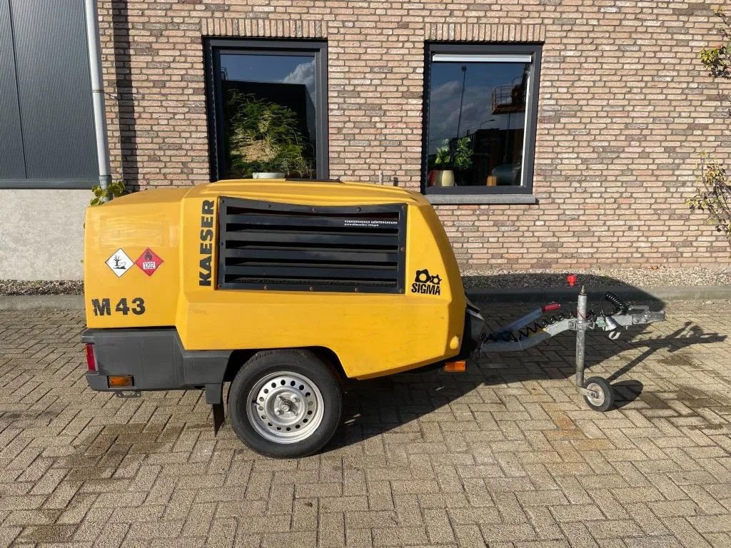 Kompressor za tip Kaeser M43 Kubota 4,2 m3 / min 7 Bar 30 kW mobiele Compressor, Gebrauchtmaschine u VEEN (Slika 2)