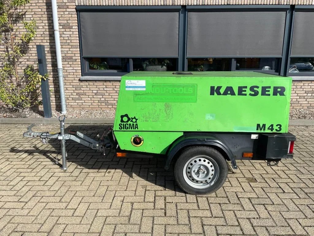 Kompressor typu Kaeser M43 Kubota 4,2 m3 / min 7 Bar 30 kW Mobiele Silent Diesel Compre, Gebrauchtmaschine v VEEN (Obrázek 1)