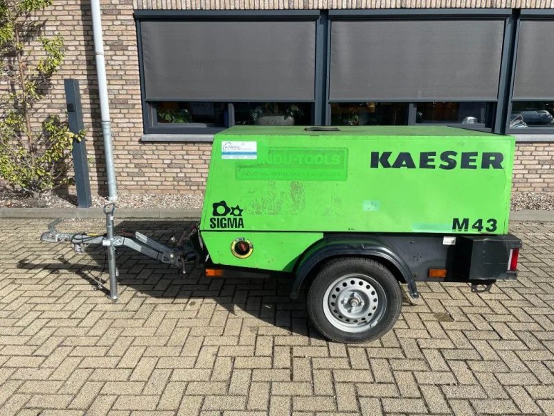 Kompressor tip Kaeser M43 Kubota 4,2 m3 / min 7 Bar 30 kW Mobiele Silent Diesel Compre, Gebrauchtmaschine in VEEN (Poză 1)