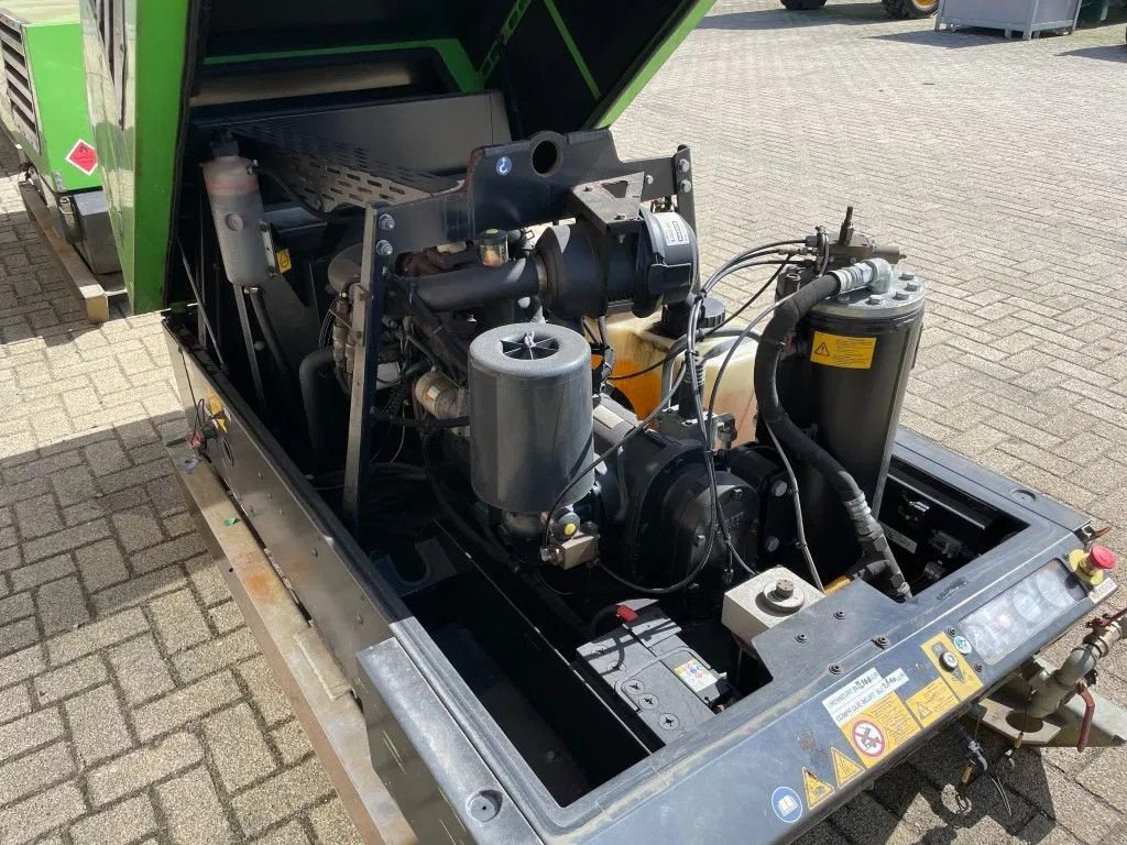 Kompressor del tipo Kaeser M43 Kubota 4,2 m3 / min 7 Bar 30 kW Silent Diesel Compressor, Gebrauchtmaschine en VEEN (Imagen 11)