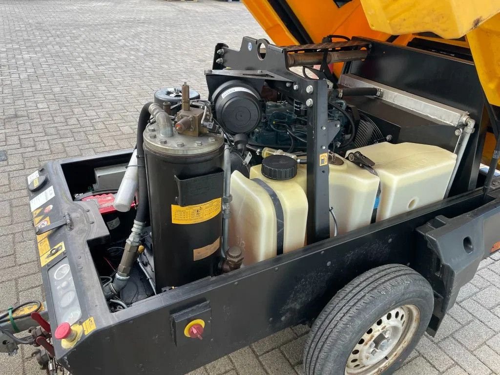 Kompressor typu Kaeser M43 Kubota 4,3 m3 / min 7 Bar 30 kW Mobielel Compressor, Gebrauchtmaschine v VEEN (Obrázek 9)