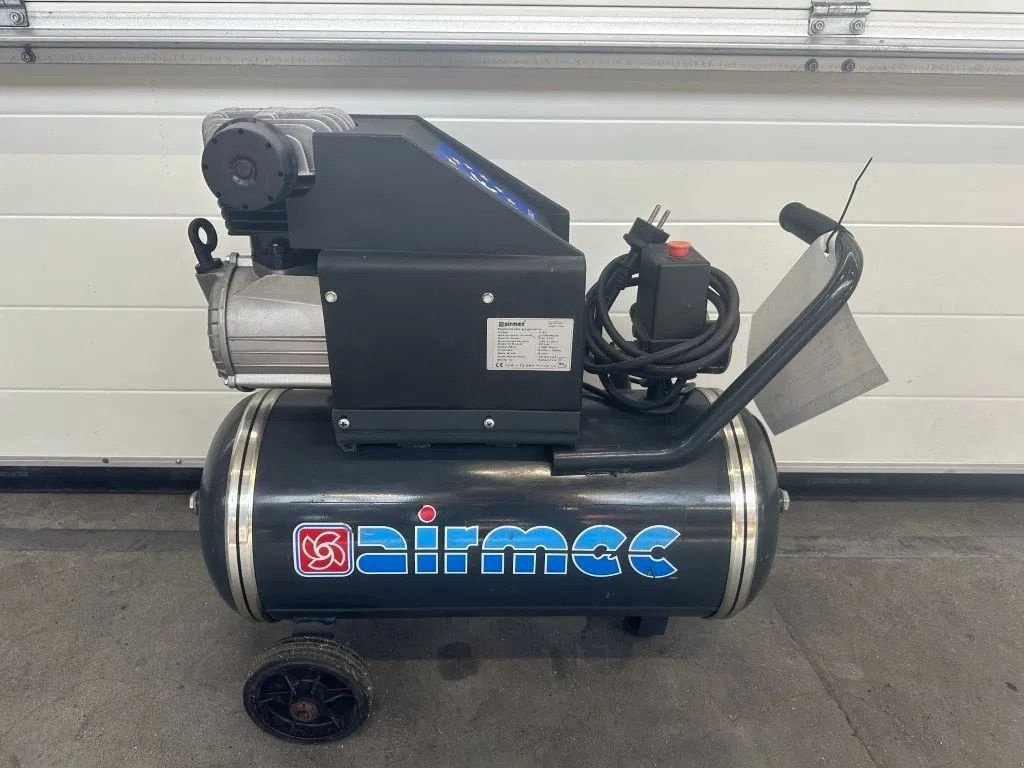 Kompressor del tipo Sonstige Airmec C25 Oliegesmeerde Zuigercompressor 1.65 PK 190 L / min 8, Neumaschine en VEEN (Imagen 1)