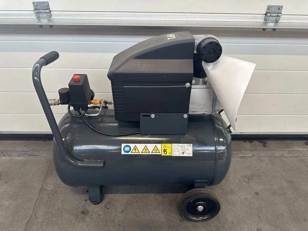 Kompressor a típus Sonstige Fiac 2 PK 170 L / min 8 Bar Elektrische Zuigercompressor Oversto, Neumaschine ekkor: VEEN (Kép 7)