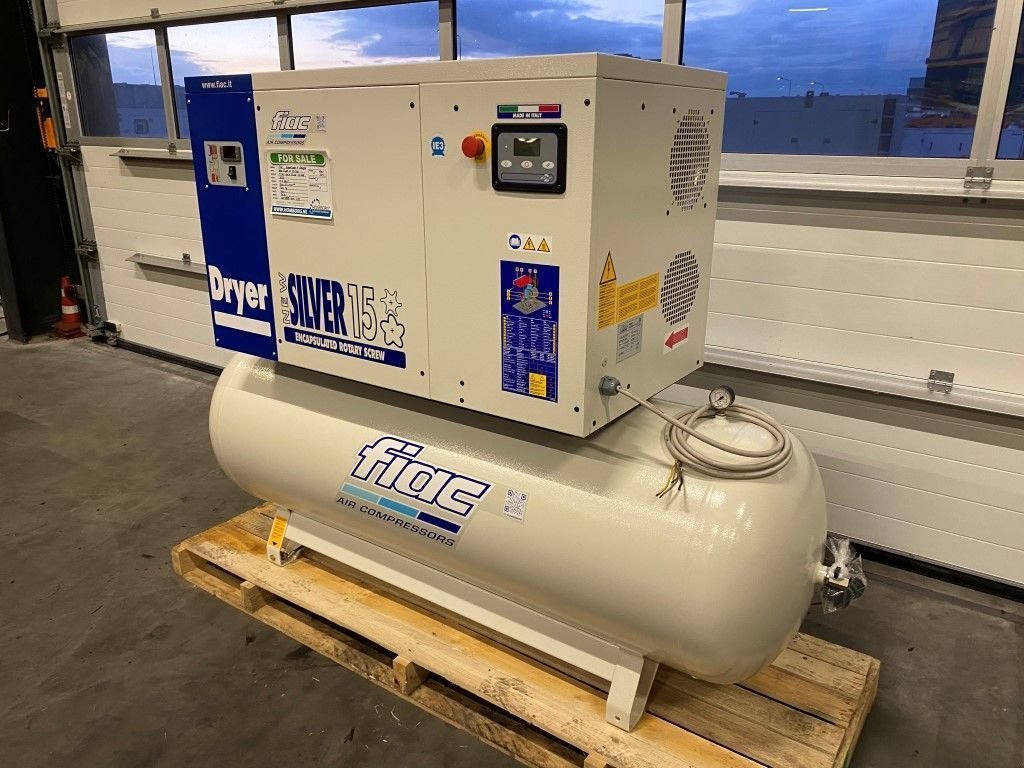 Kompressor Türe ait Sonstige Fiac NewSilver D 15 / 500 NewSilver D 15 / 500 - 1430 L / min 11 kW 1, Neumaschine içinde VEEN (resim 5)