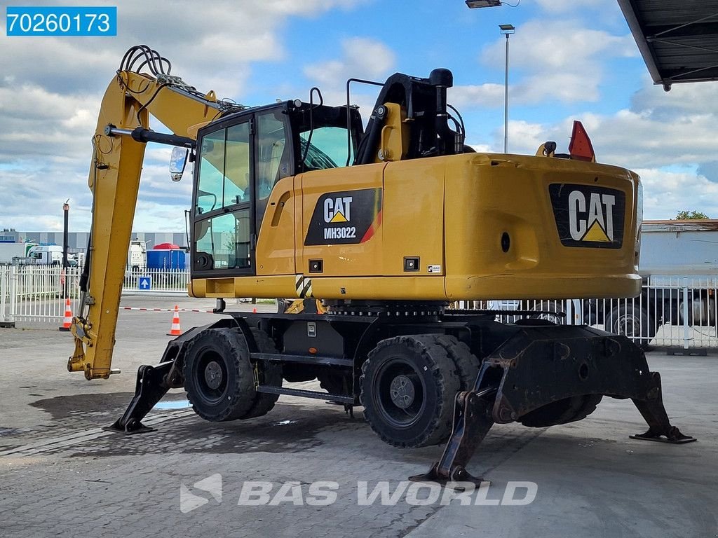 Kran Türe ait Caterpillar MH3022, Gebrauchtmaschine içinde Veghel (resim 3)