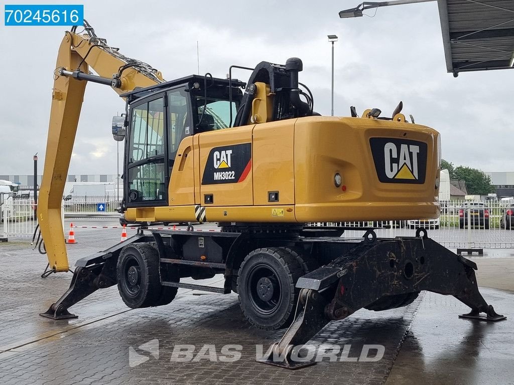 Kran van het type Caterpillar MH3022, Gebrauchtmaschine in Veghel (Foto 3)