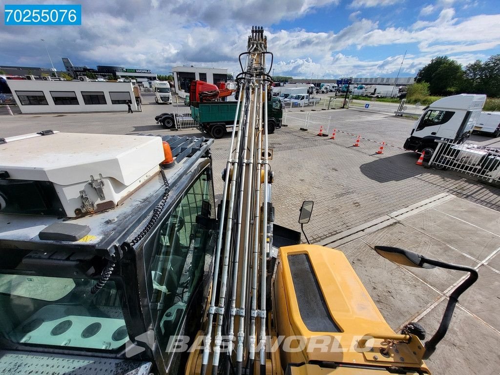 Kran du type Caterpillar MH3024, Gebrauchtmaschine en Veghel (Photo 11)