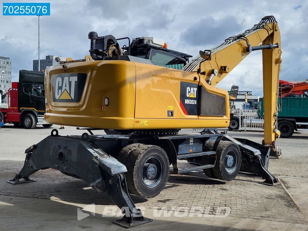 Kran van het type Caterpillar MH3024, Gebrauchtmaschine in Veghel (Foto 2)