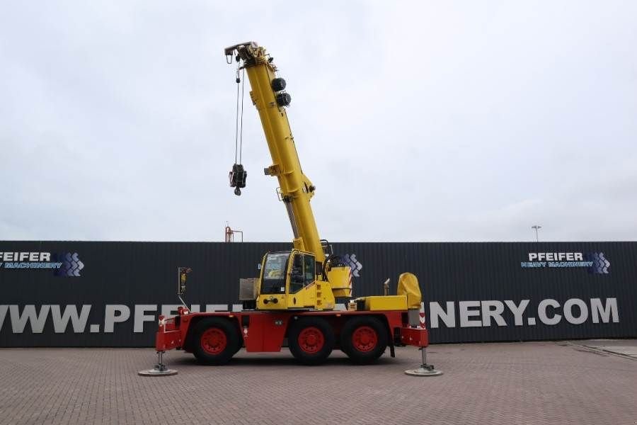 Kran tip Demag AC-40 City 6x6 Drive And 6 Wheel Steering, 40t Cap, Gebrauchtmaschine in Groenlo (Poză 2)