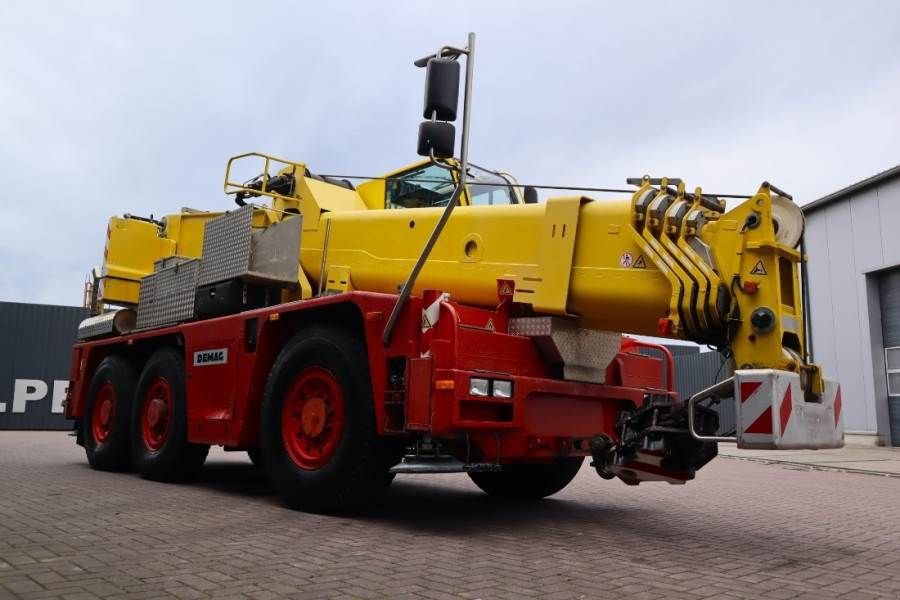 Kran del tipo Demag AC40 City 6x6 Drive And 6 Wheel Steering, 40t Capa, Gebrauchtmaschine In Groenlo (Immagine 8)