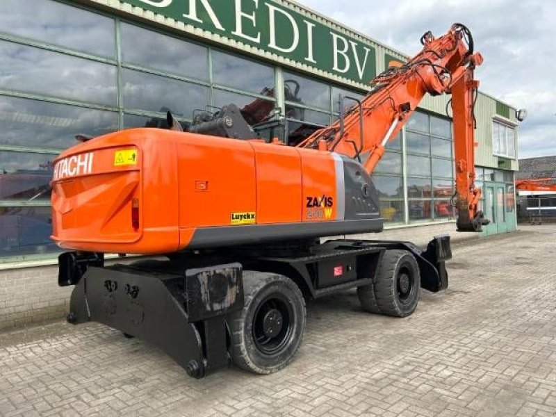 Kran от тип Hitachi ZX 250W-3, Gebrauchtmaschine в Roosendaal (Снимка 4)