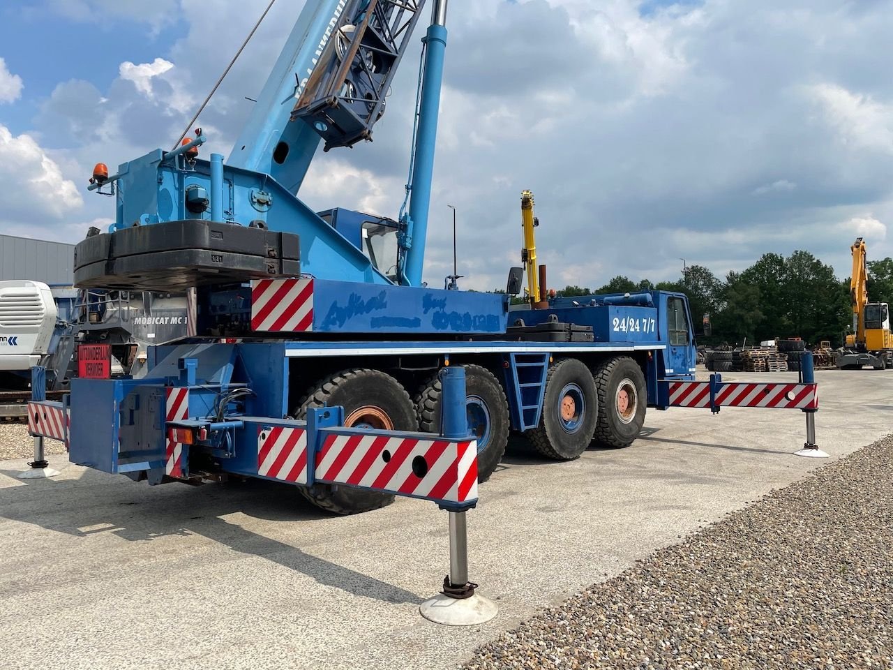 Kran tip Krupp KMK 4060, Gebrauchtmaschine in Holten (Poză 4)