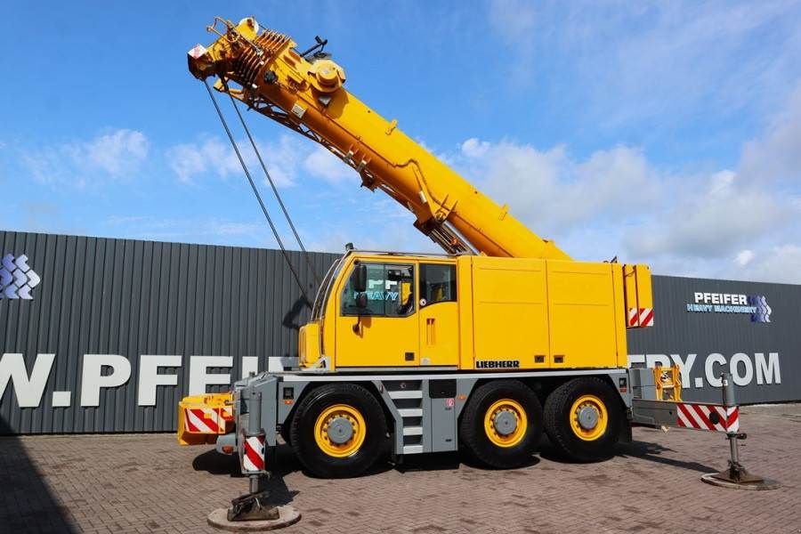 Kran typu Liebherr LTC1055-3.1 6x6x6 Drive, 55t Capacity, 36m Main Bo, Gebrauchtmaschine v Groenlo (Obrázok 2)