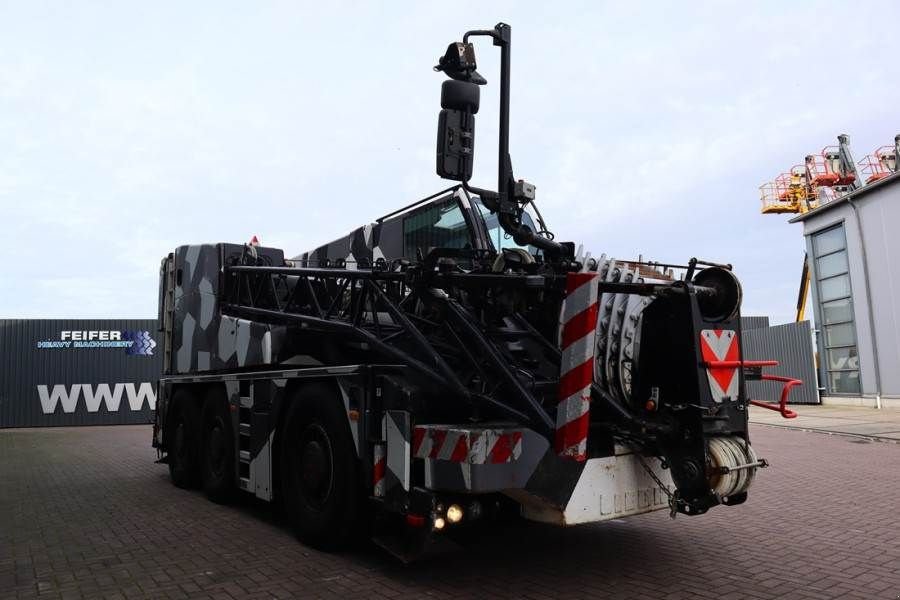 Kran van het type Liebherr LTC1055-3.1 Diesel, 6x6x6 Drive, 55t Capacity, 36m, Gebrauchtmaschine in Groenlo (Foto 8)