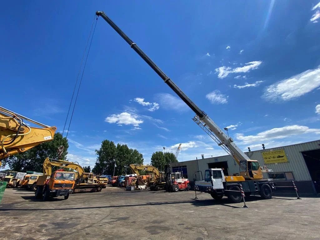 Kran от тип Liebherr LTM 1030 Crane 30 Ton 4x4x4 with Jib Good Condition, Gebrauchtmaschine в 'S-Hertogenbosch (Снимка 8)