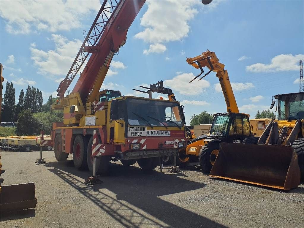 Kran tip Liebherr LTM 1050 / 1, Gebrauchtmaschine in Waregem (Poză 1)