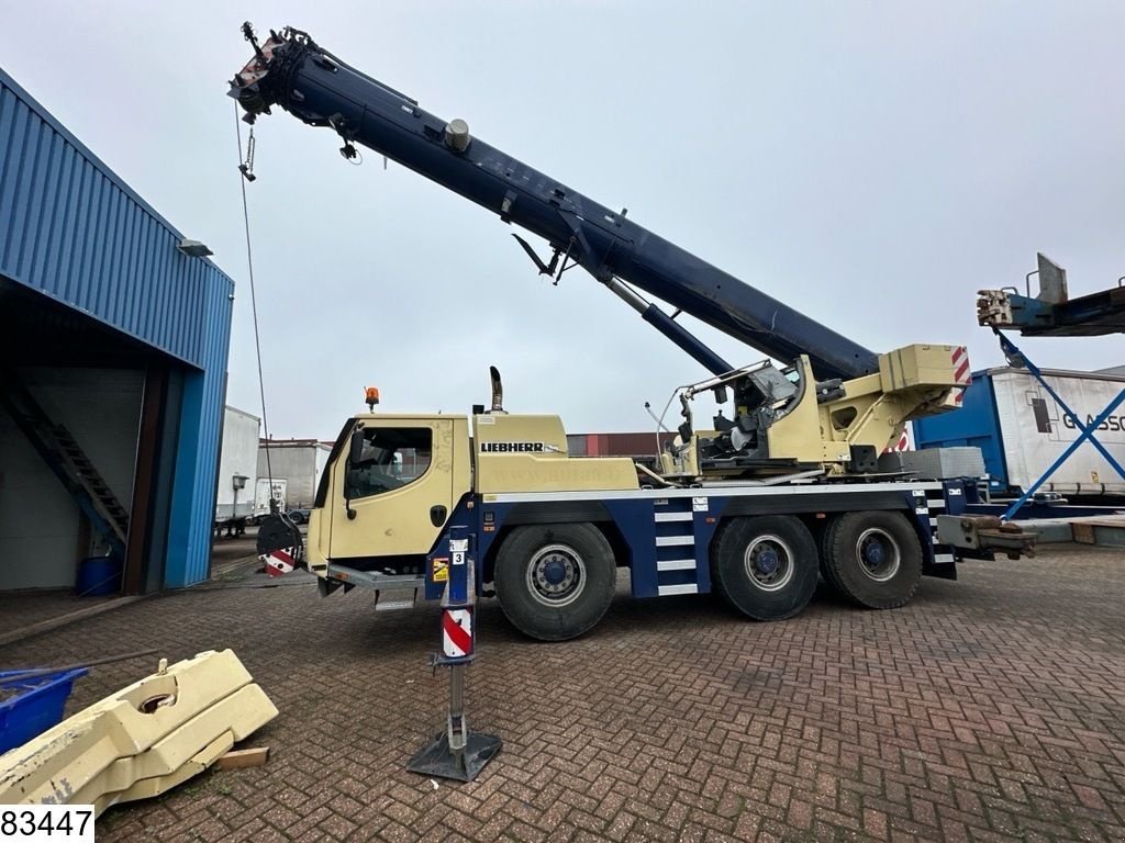 Kran Türe ait Liebherr LTM 1050-3.1 Liebherr, 50 T, 6 X 4 X6 , damaged, Gebrauchtmaschine içinde Ede (resim 7)