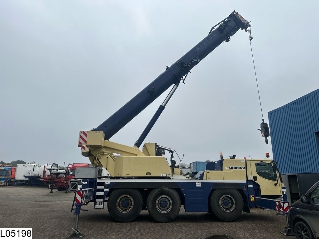 Kran typu Liebherr LTM 1050-3.1 Liebherr, 50 T, 6 X 4 X6 , damaged, Gebrauchtmaschine v Ede (Obrázok 5)