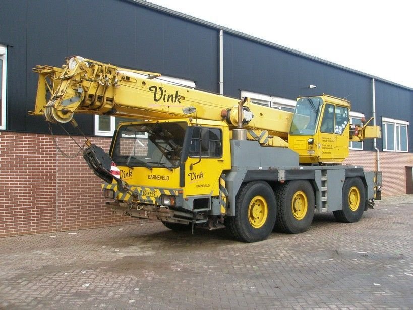 Kran of the type Liebherr LTM1040-1, Gebrauchtmaschine in Barneveld (Picture 1)