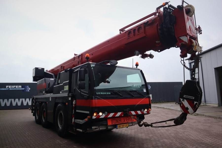 Kran van het type Liebherr LTM1050-3.1 Dutch Vehicle Registration, Valid Abom, Gebrauchtmaschine in Groenlo (Foto 8)