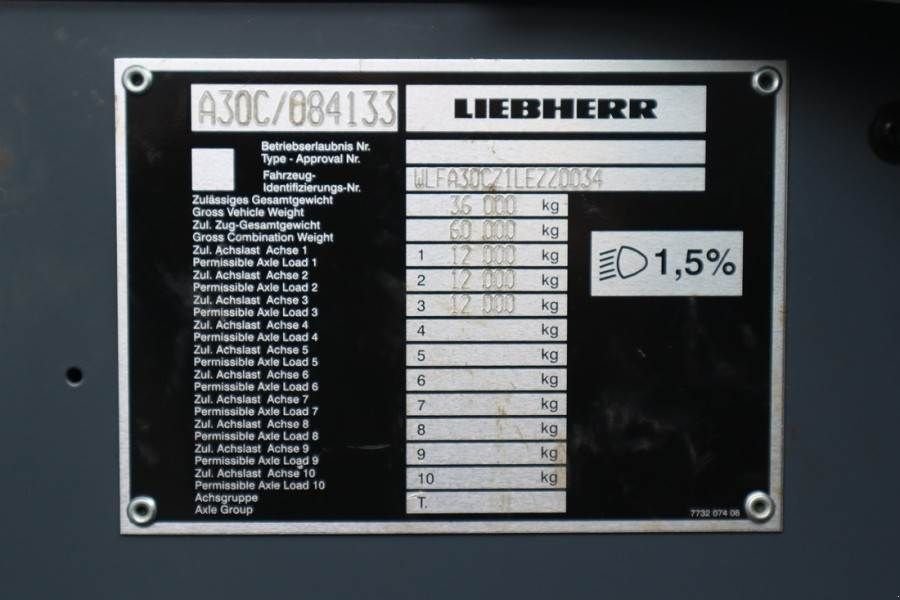 Kran del tipo Liebherr LTM1050-3.1 *Guarantee! 6x6x6 Drive, 50t Capacity,, Gebrauchtmaschine en Groenlo (Imagen 8)