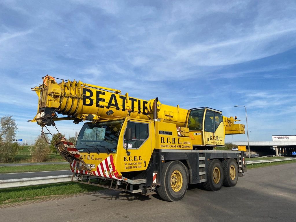 Kran van het type Liebherr LTM1055/1, Gebrauchtmaschine in Velddriel (Foto 2)