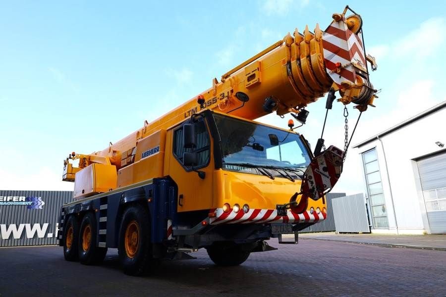 Kran des Typs Liebherr LTM1055-3.1 Diesel, 6x6x6 Drive, 5 Sections 32.5m, Gebrauchtmaschine in Groenlo (Bild 8)