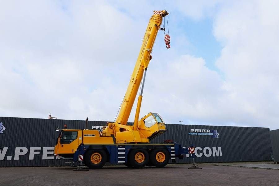 Kran des Typs Liebherr LTM1055-3.1 Diesel, 6x6x6 Drive, 5 Sections 32.5m, Gebrauchtmaschine in Groenlo (Bild 2)