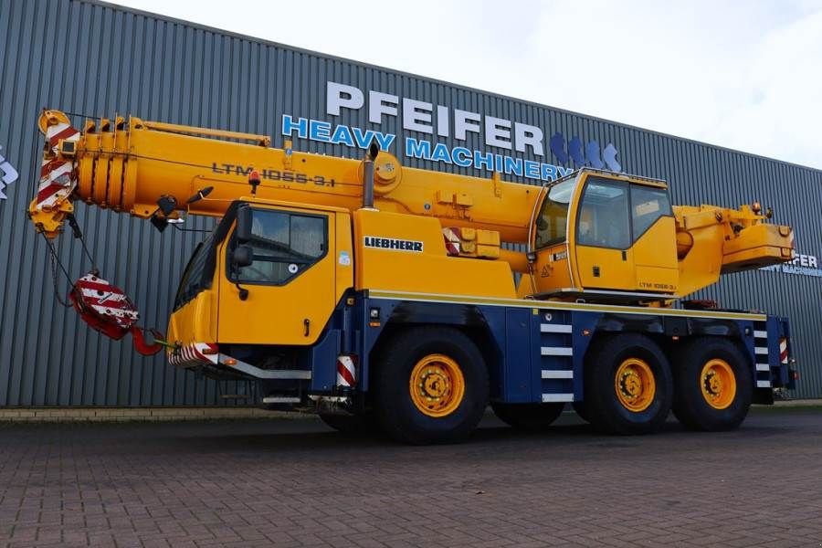 Kran des Typs Liebherr LTM1055-3.1 Diesel, 6x6x6 Drive, 5 Sections 32.5m, Gebrauchtmaschine in Groenlo (Bild 1)