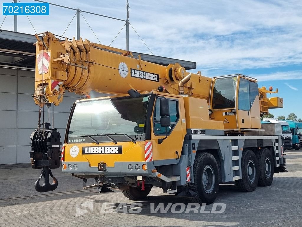 Kran des Typs Liebherr LTM1055-3.2, Gebrauchtmaschine in Veghel (Bild 2)